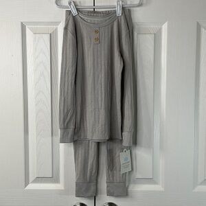 Cloud Island - 2pc Solid Pointelle Snug Fit
Pajama Set Gray Size 5T